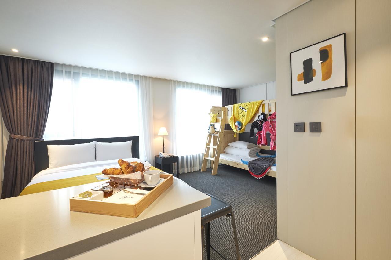Chason Hotel The Smile Seogwipo Exteriör bild